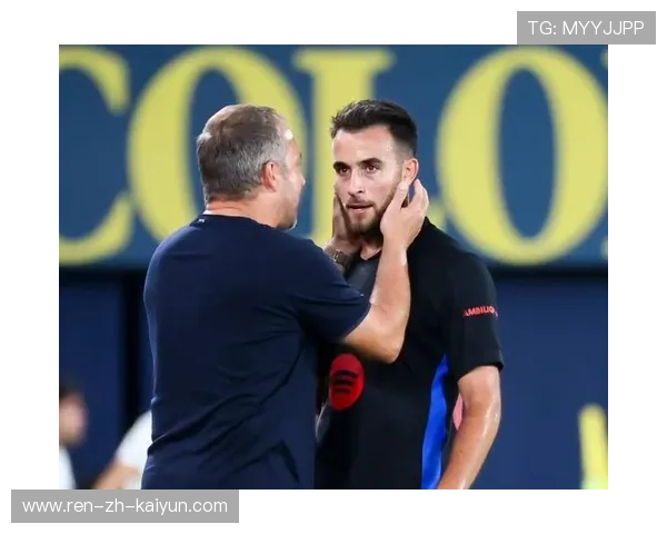 加西亚被拍与新教练交流防守细节，位置或将被重塑